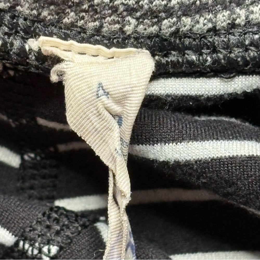 Lululemon Base Runner Pant - Picture 6 of 6